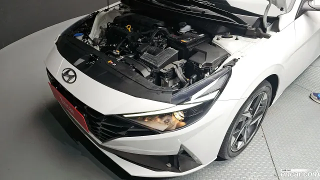Hyundai Elantra (Avante)