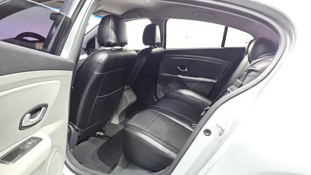 Renault SM3