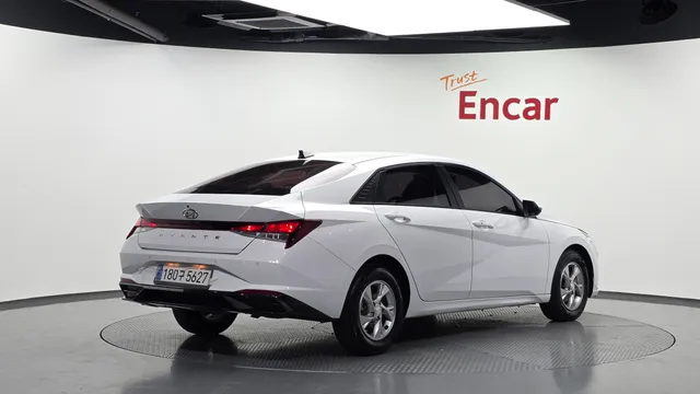 Hyundai Elantra (Avante)