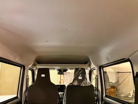 Nissan Clipper Van