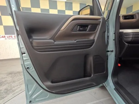 Suzuki Spacia
