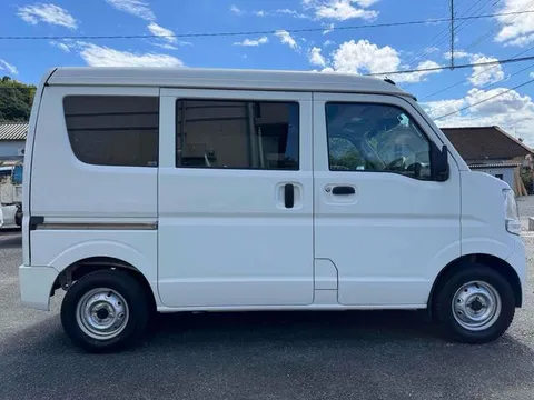 Nissan Clipper