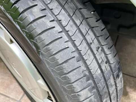 Daihatsu Mira Tocot
