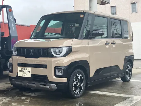 Mitsubishi Delica Mini