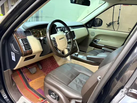 Land Rover
