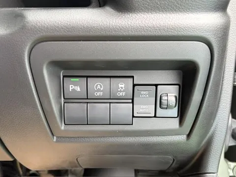 Nissan Clipper Van