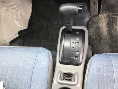 Mitsubishi Minicab Van