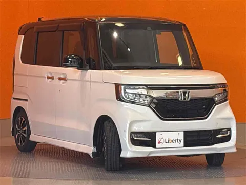 Honda N-BOX Custom