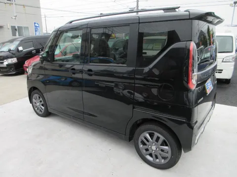 Mitsubishi Delica Mini
