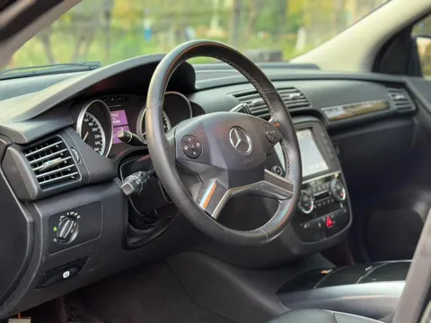 Mercedes-Benz R-Class