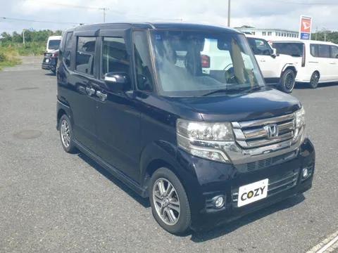 Honda N-BOX Custom