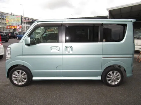 Nissan Clipper Rio
