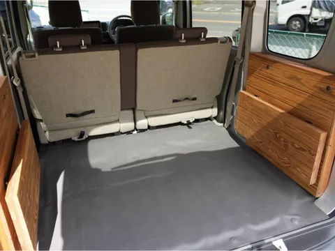 Mitsubishi Minicab Van