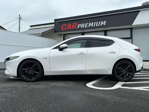 Mazda MAZDA3 Fastback