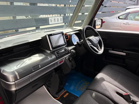 Suzuki Spacia Gear