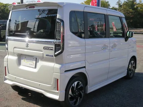 Suzuki Spacia Custom