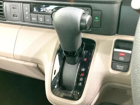 Honda N-BOX Joy