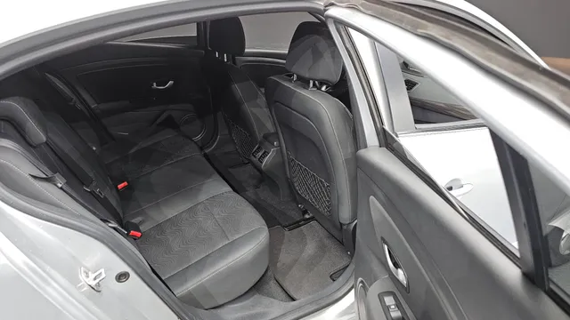 Renault SM3