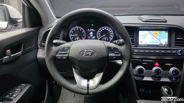 Hyundai Elantra (Avante)