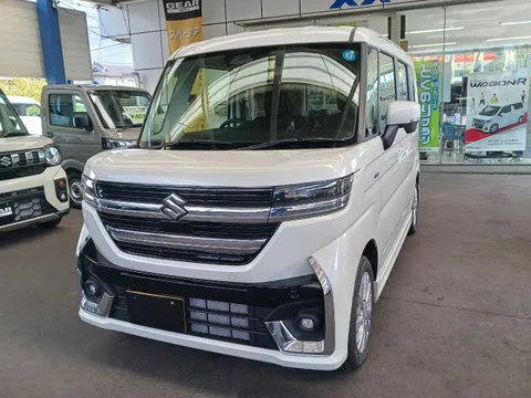 Suzuki Spacia Custom