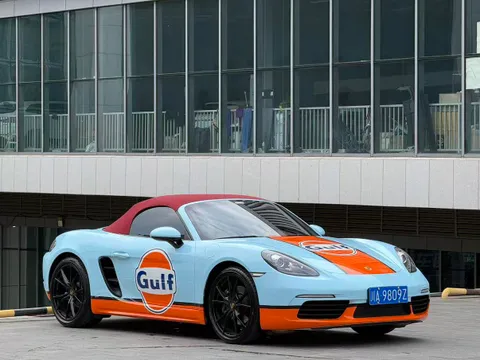 Porsche 718