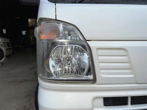 Nissan Clipper Truck