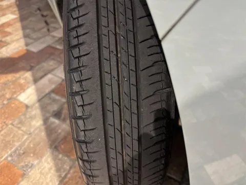 Daihatsu Mira Tocot