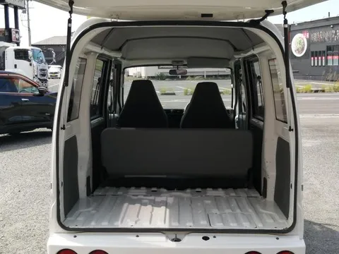 Mitsubishi Minicab Van