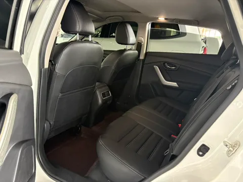 Venucia T90