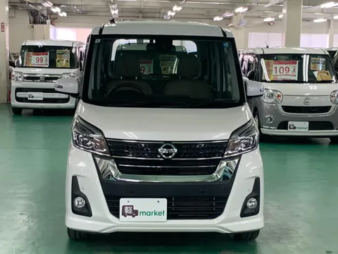 Nissan Dayz Roox