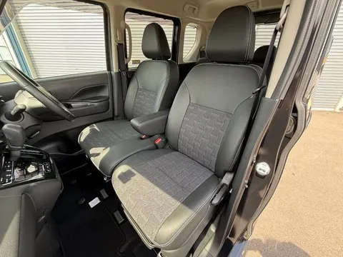 Mitsubishi Delica Mini