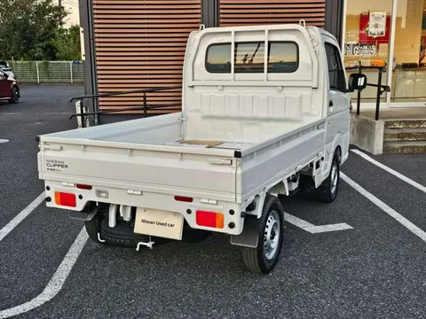 Nissan Clipper Truck