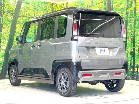 Mitsubishi Delica Mini