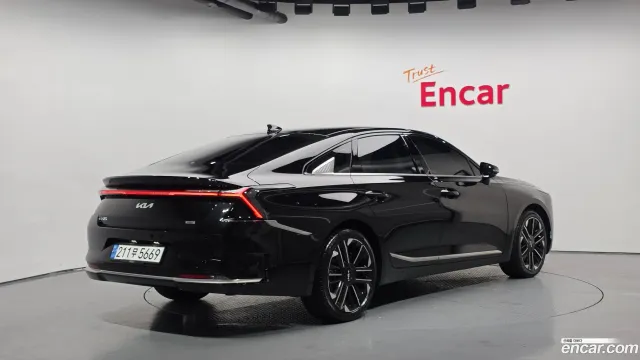 Kia K8