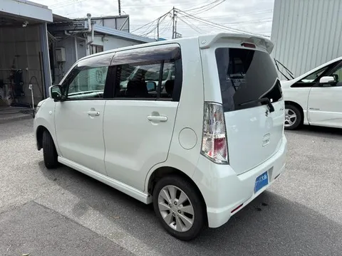 Suzuki Wagon R Stingray