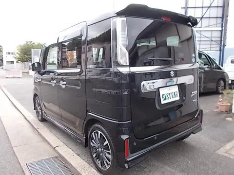 Suzuki Spacia Custom