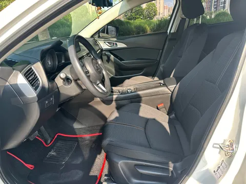 Mazda Mazda3
