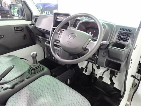 Nissan Clipper Truck