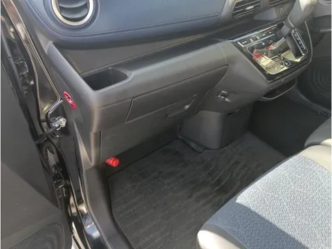 Mitsubishi eK X