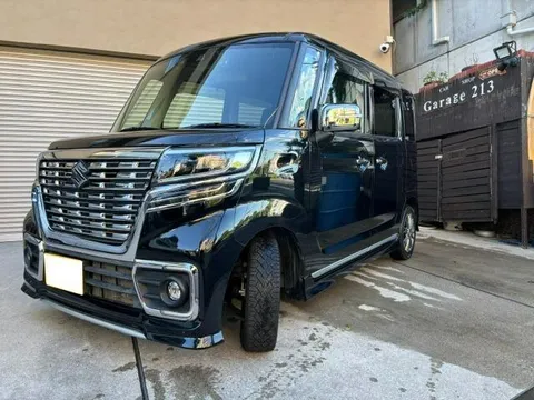 Suzuki Spacia Custom