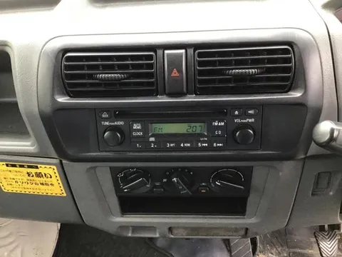 Mitsubishi Minicab Van