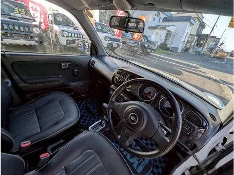 Daihatsu Mira Gino