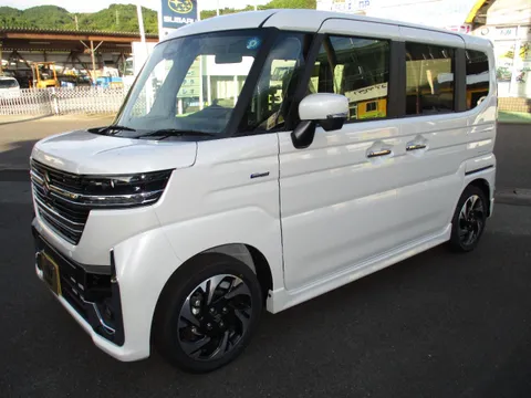 Suzuki Spacia Custom