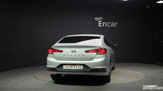 Hyundai Elantra (Avante)