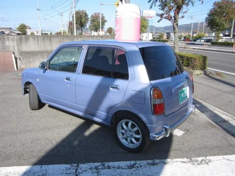 Daihatsu Mira Gino
