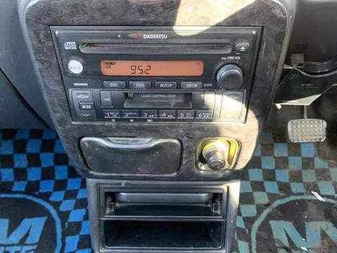 Daihatsu Mira Gino