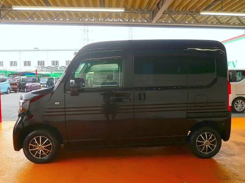 Honda N-VAN Plus Style