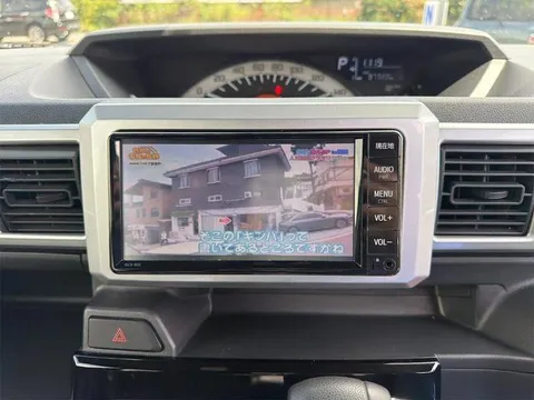 Toyota Pixis Mega
