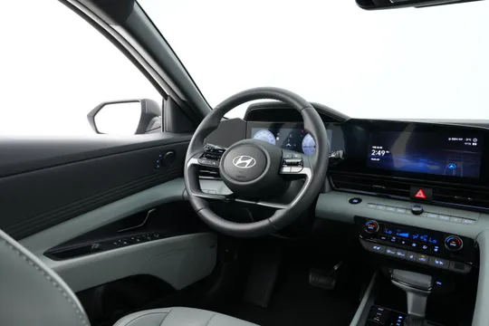 Hyundai Elantra (Avante)