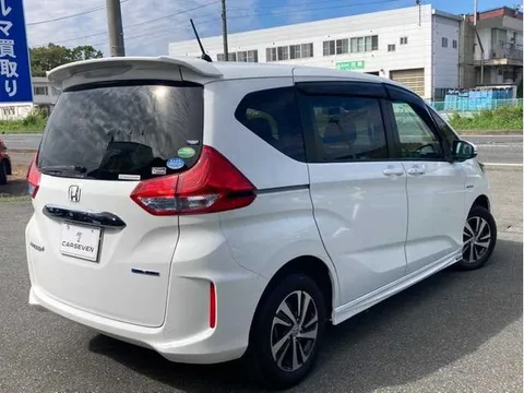 Honda Freed Plus
